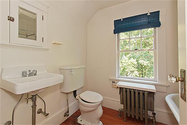 8 Hillcrest Road Belmont, MA 02478 - Photo 26 of 28 Gallery Image 26