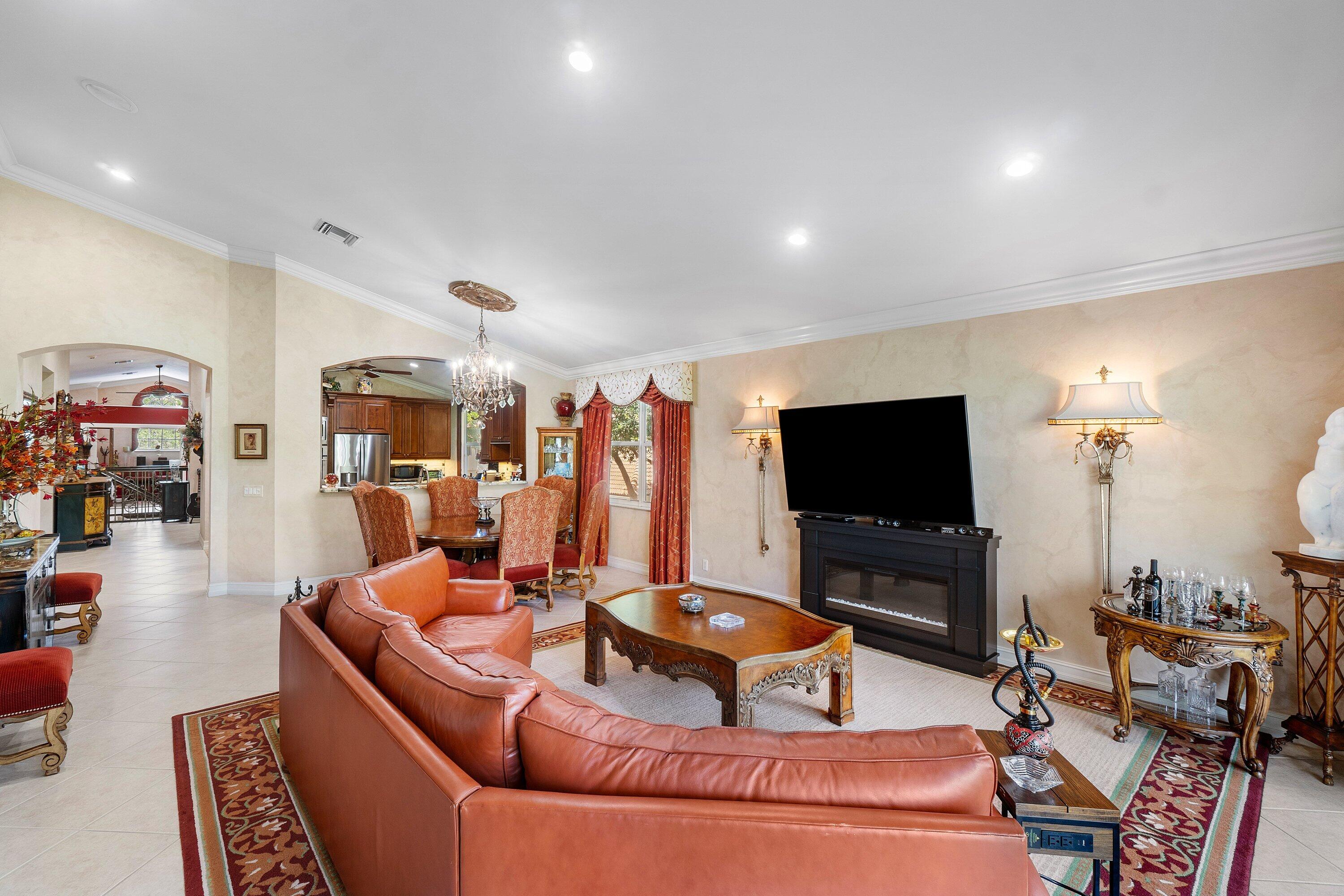 6181 Island Walk, Unit C Boca Raton, FL 33496 - Photo 12 of 37 Family Room