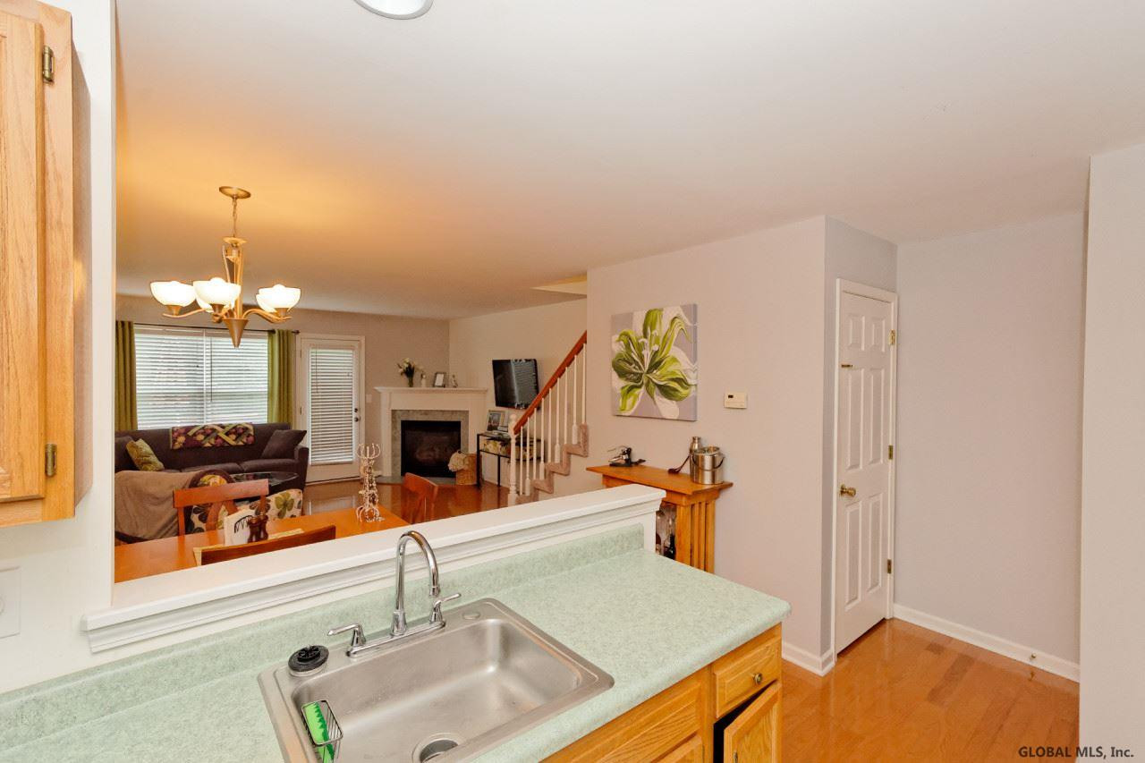 110 Harvard Road Colonie, NY 12189 - Photo 4 of 15 Photo 4