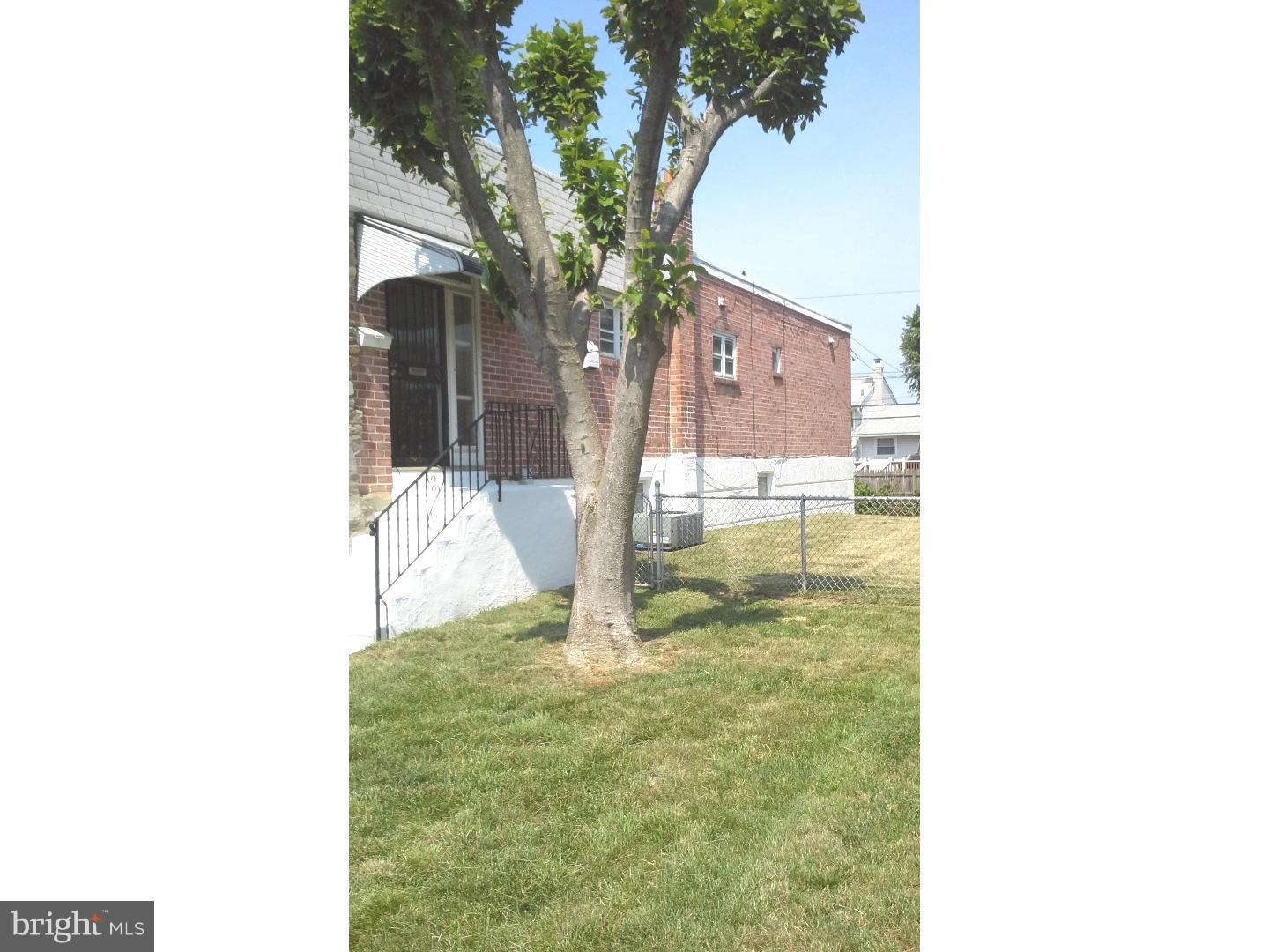 9966 Sandy Road Philadelphia, PA 19115 - Photo 2 of 10 Side Yard