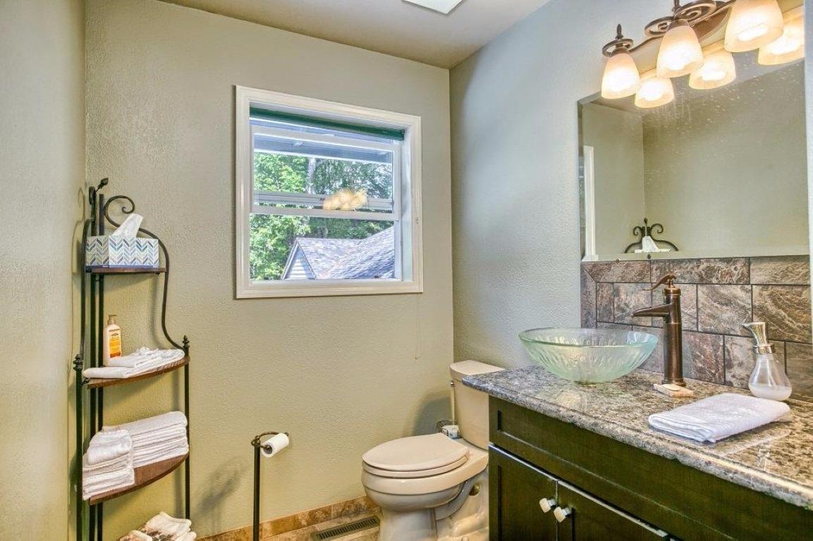 351 Rene Drive Shady Cove, OR 97539 - Photo 11 of 25 Additional Photo