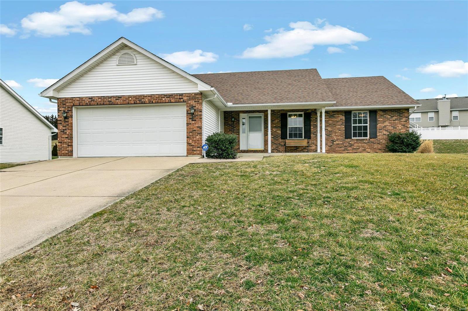 14 Ritter Road Columbia, IL 62236 - Photo 1 of 27 Gallery Image 1