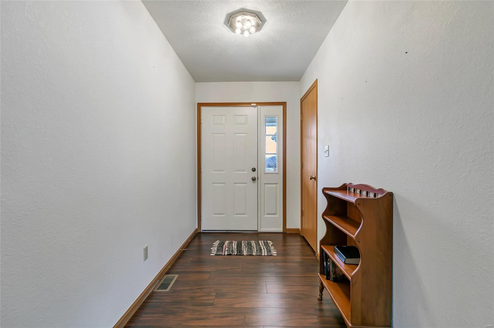 14 Ritter Road Columbia, IL 62236 - Photo 4 of 27 Gallery Image 4