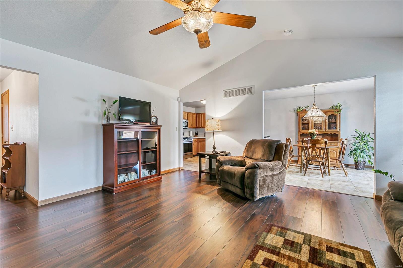 14 Ritter Road Columbia, IL 62236 - Photo 6 of 27 Gallery Image 6