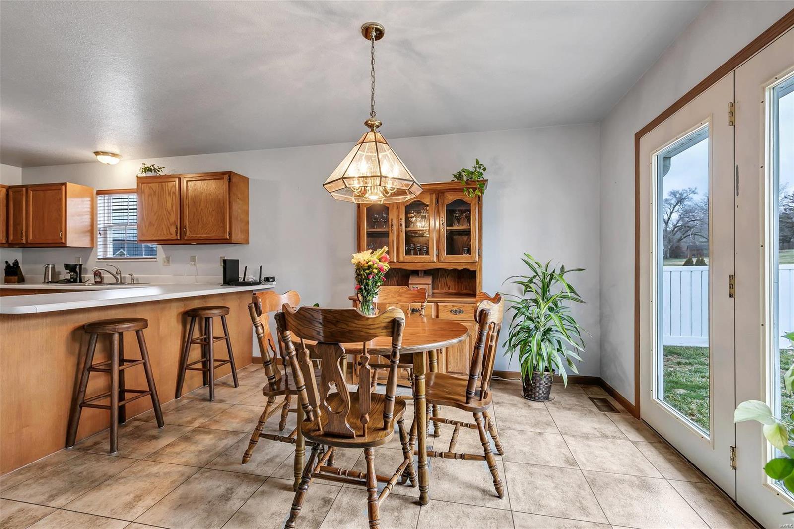 14 Ritter Road Columbia, IL 62236 - Photo 10 of 27 Gallery Image 10