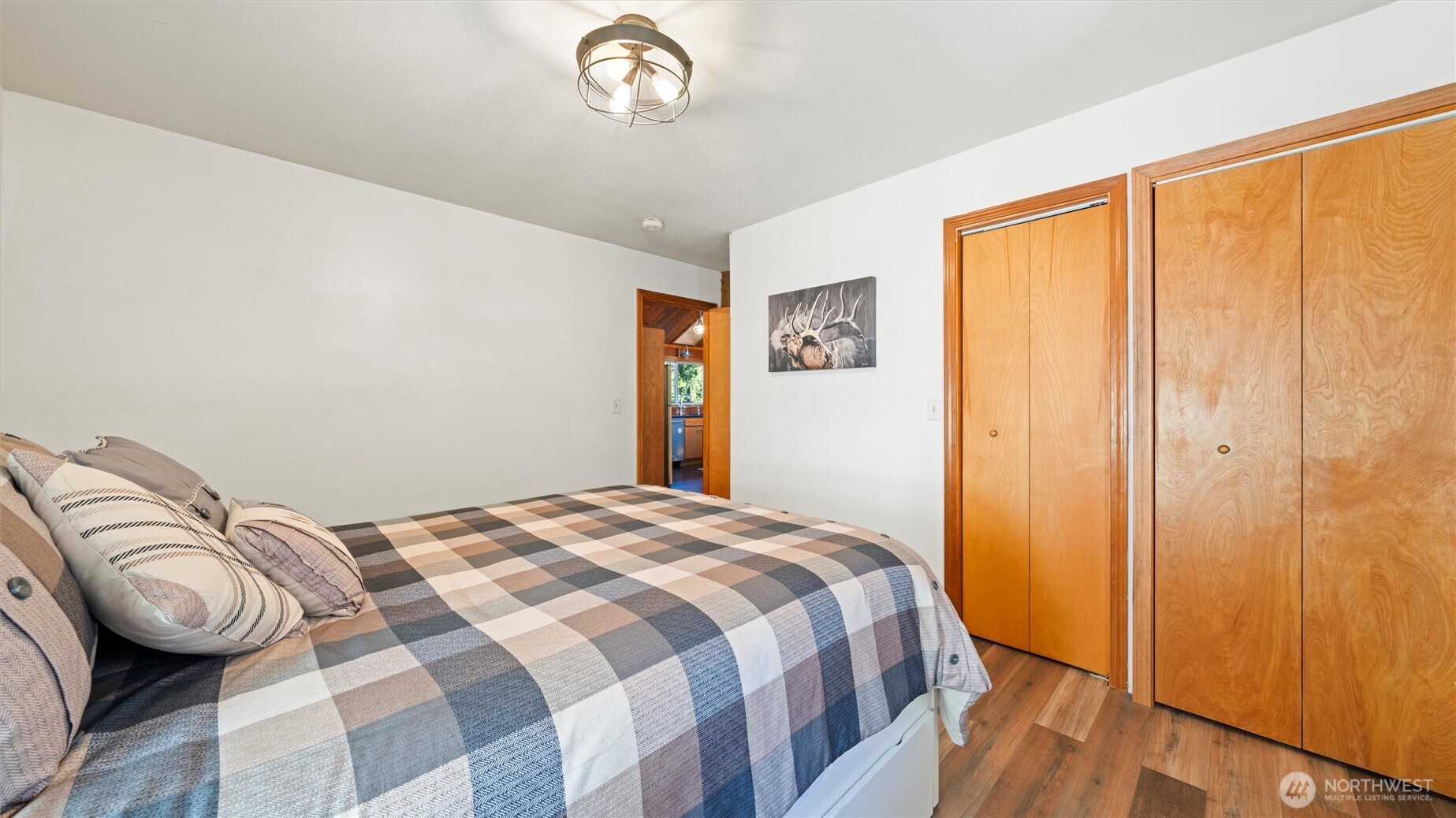 106 Wolf Ridge Lane Dayton, WA 99328 - Photo 21 of 39 a bedroom with a bed and a window