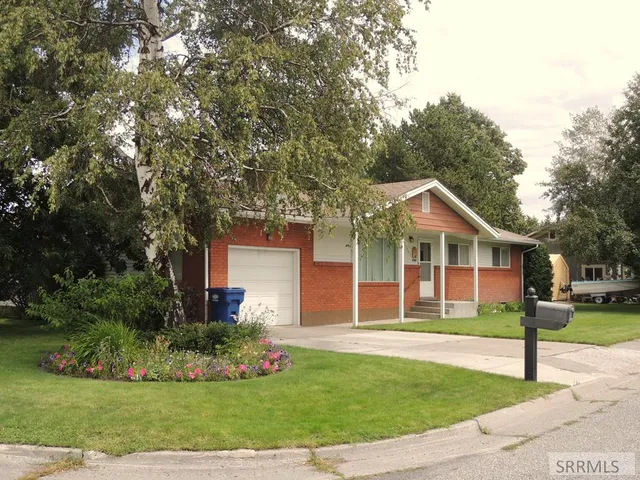 $379,900 | 595 Bechler Street, St. Anthony, ID 83445