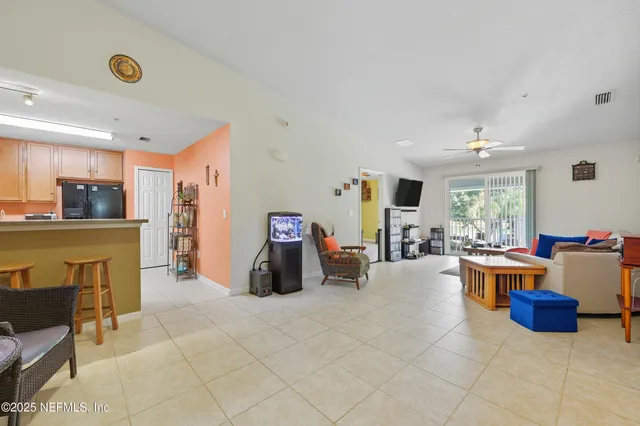 $189,000 | 8216 White Falls Boulevard, Unit 111, Jacksonville, FL 32256