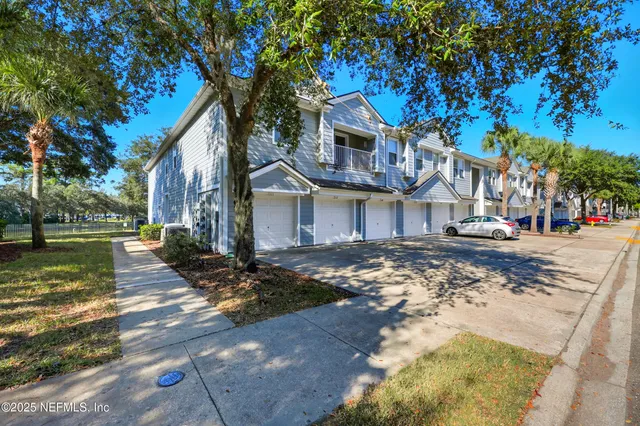 $189,000 | 8216 White Falls Boulevard, Unit 111, Jacksonville, FL 32256