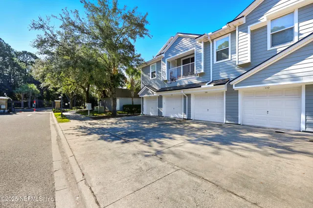 $189,000 | 8216 White Falls Boulevard, Unit 111, Jacksonville, FL 32256
