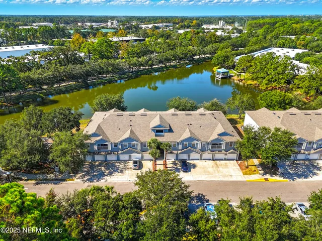 $189,000 | 8216 White Falls Boulevard, Unit 111, Jacksonville, FL 32256