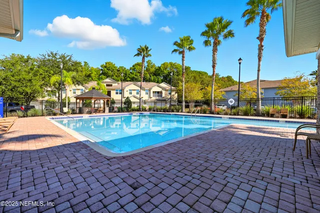 $189,000 | 8216 White Falls Boulevard, Unit 111, Jacksonville, FL 32256