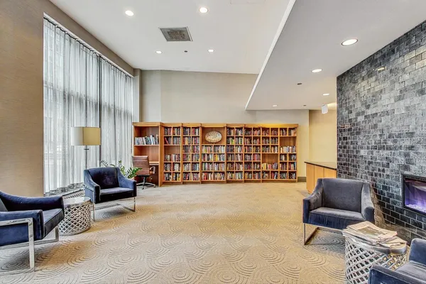 $2,350 | 420 East Waterside Drive, Unit 612, Chicago, IL 60601