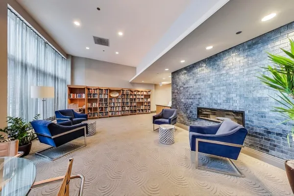 $2,350 | 420 East Waterside Drive, Unit 612, Chicago, IL 60601