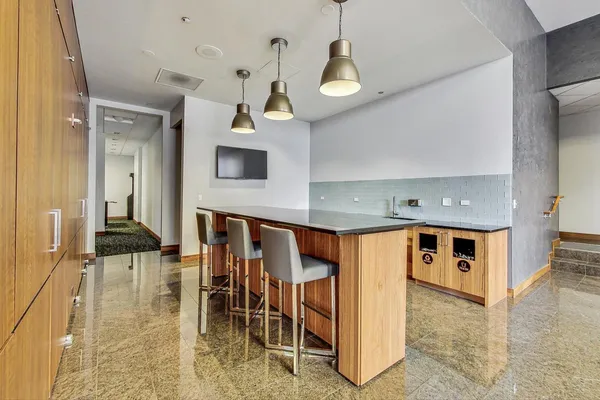 $2,350 | 420 East Waterside Drive, Unit 612, Chicago, IL 60601