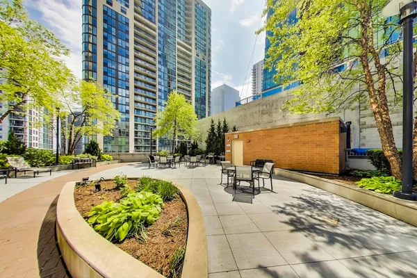 $2,350 | 420 East Waterside Drive, Unit 612, Chicago, IL 60601