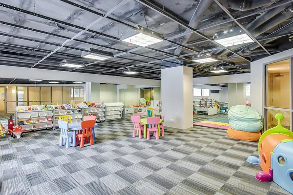 $2,350 | 420 East Waterside Drive, Unit 612, Chicago, IL 60601