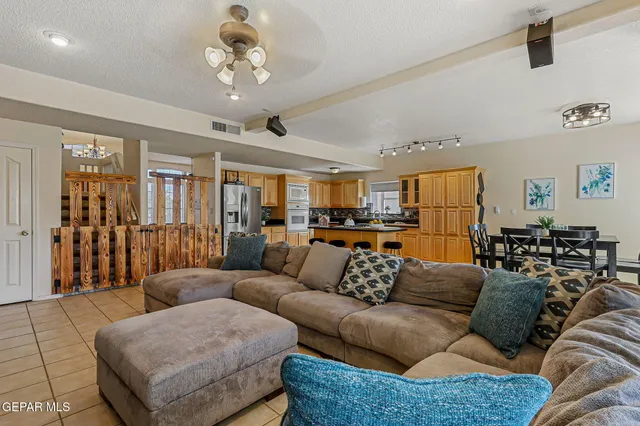 a view of a dining room and livingroom view