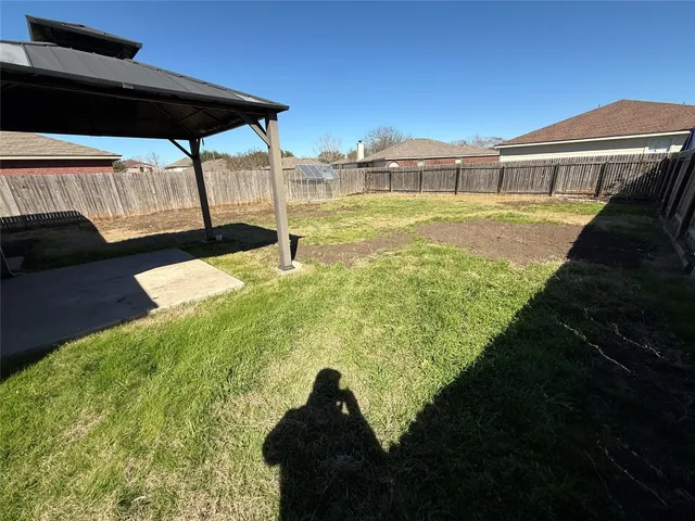 $1,650 | 206 Windridge Drive North, Lockhart, TX 78644