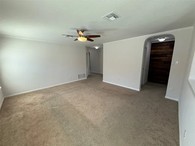 $1,650 | 206 Windridge Drive North, Lockhart, TX 78644