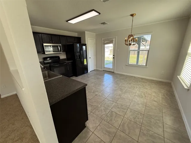 $1,650 | 206 Windridge Drive North, Lockhart, TX 78644