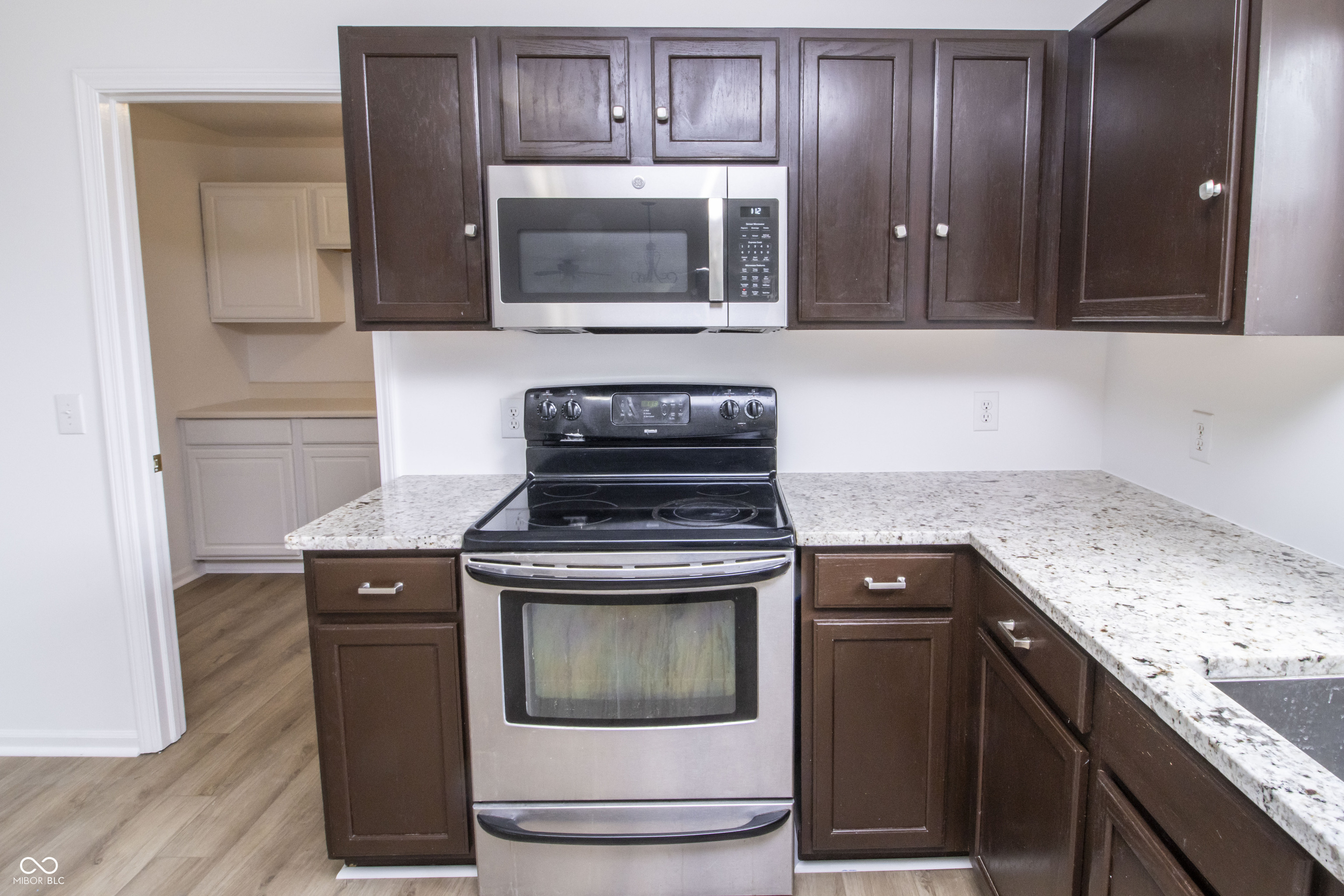 11683 Seville Road Fishers, IN 46037 - Photo 11 of 53 Gallery Image 11