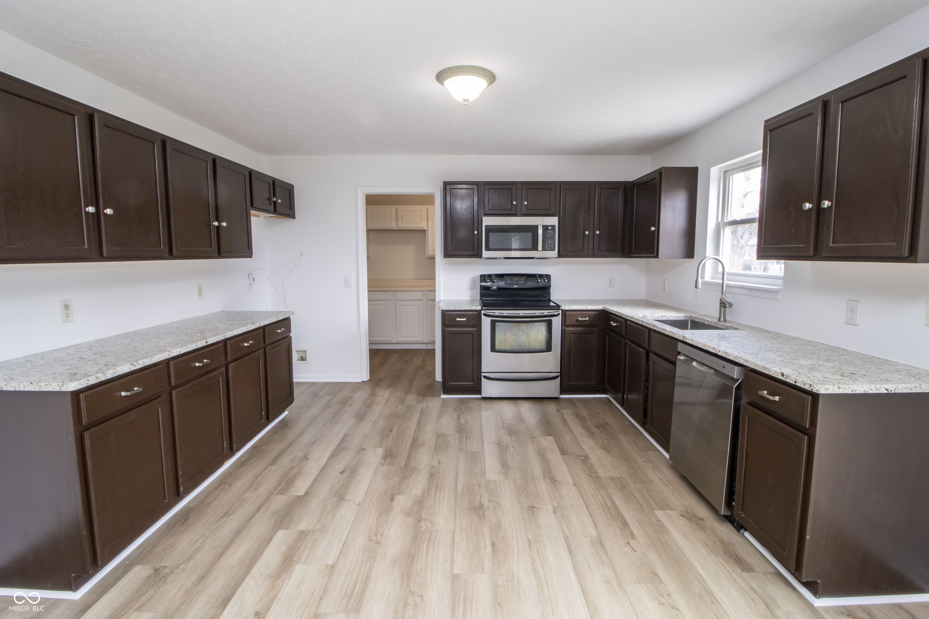 11683 Seville Road Fishers, IN 46037 - Photo 10 of 53 Gallery Image 10