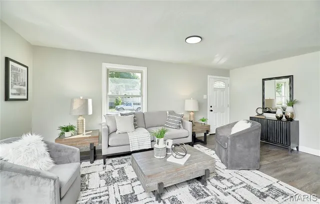 $159,900 | 3563 Boswell Avenue, St. John, MO 63114