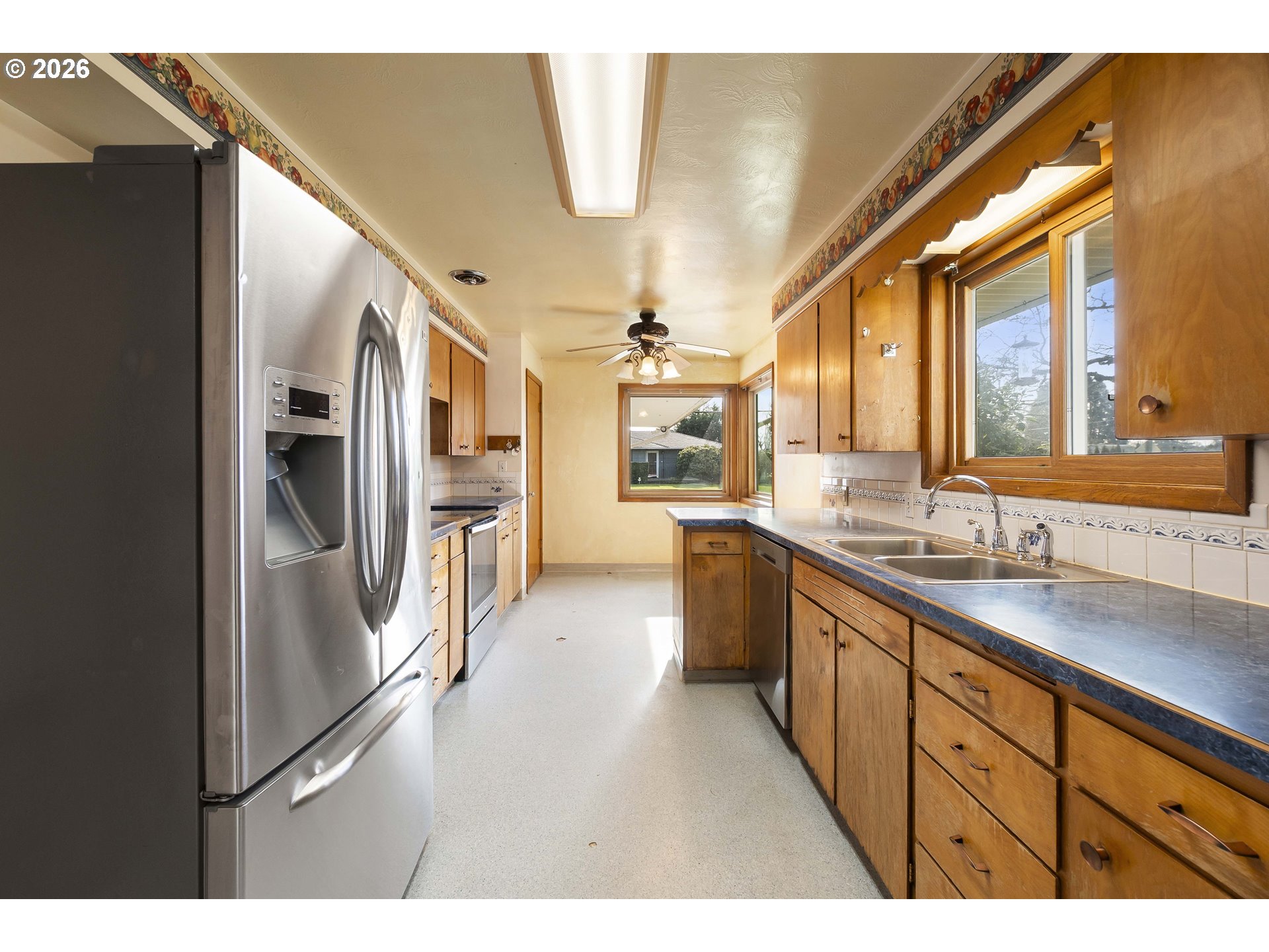 894 Meadowlawn Drive Southeast Salem, OR 97317 - Photo 18 of 48