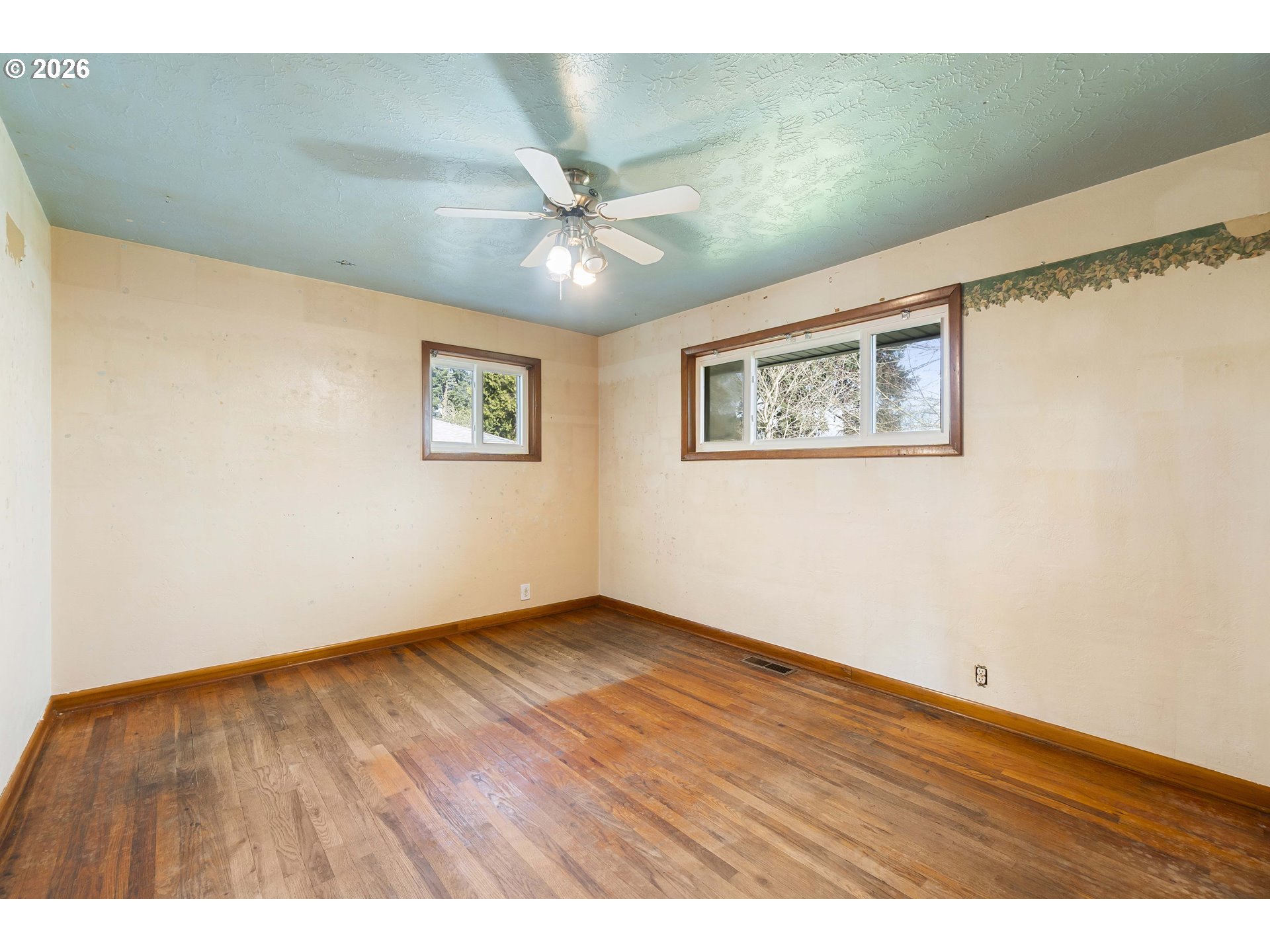 894 Meadowlawn Drive Southeast Salem, OR 97317 - Photo 28 of 48