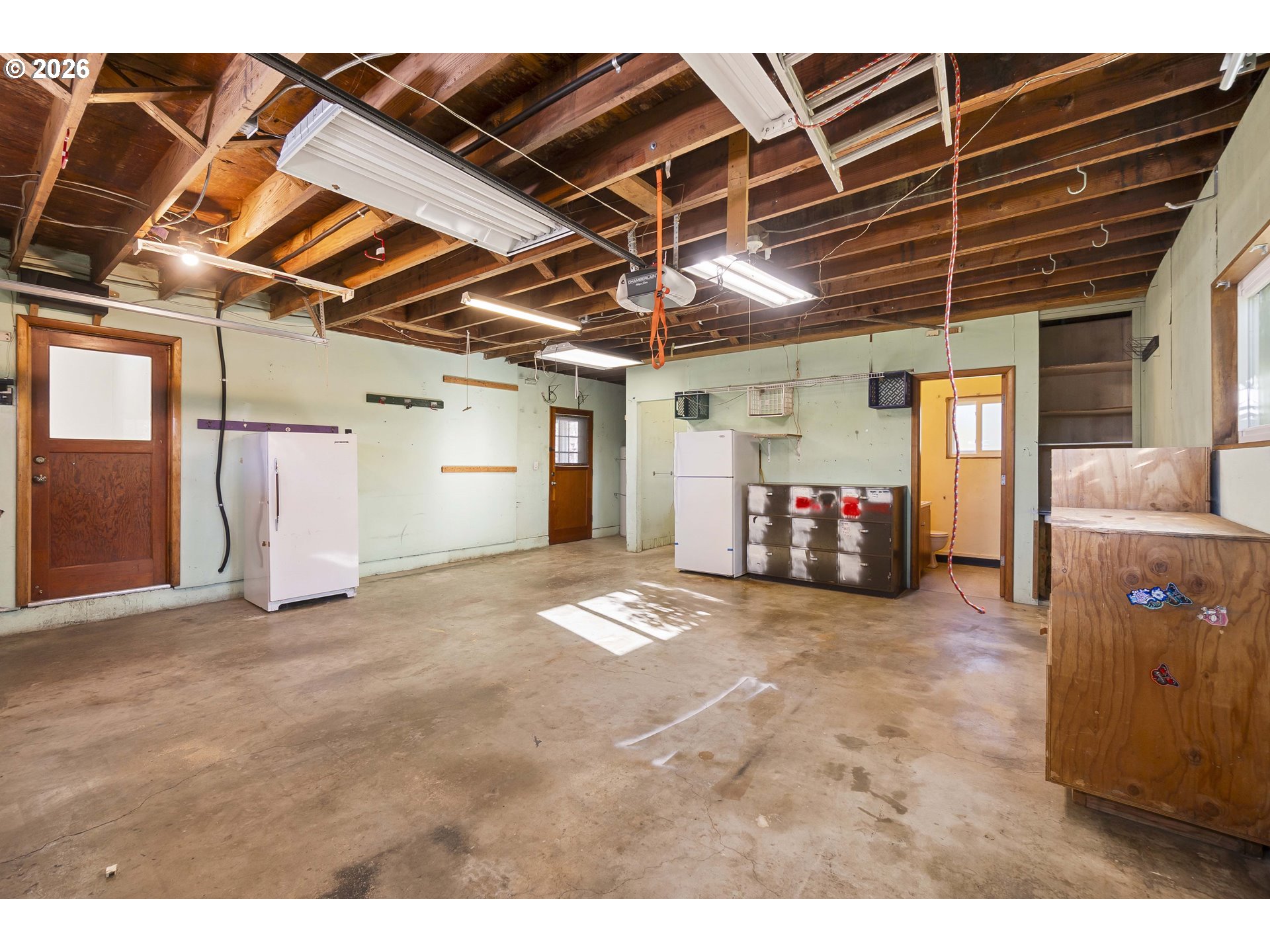 894 Meadowlawn Drive Southeast Salem, OR 97317 - Photo 31 of 48