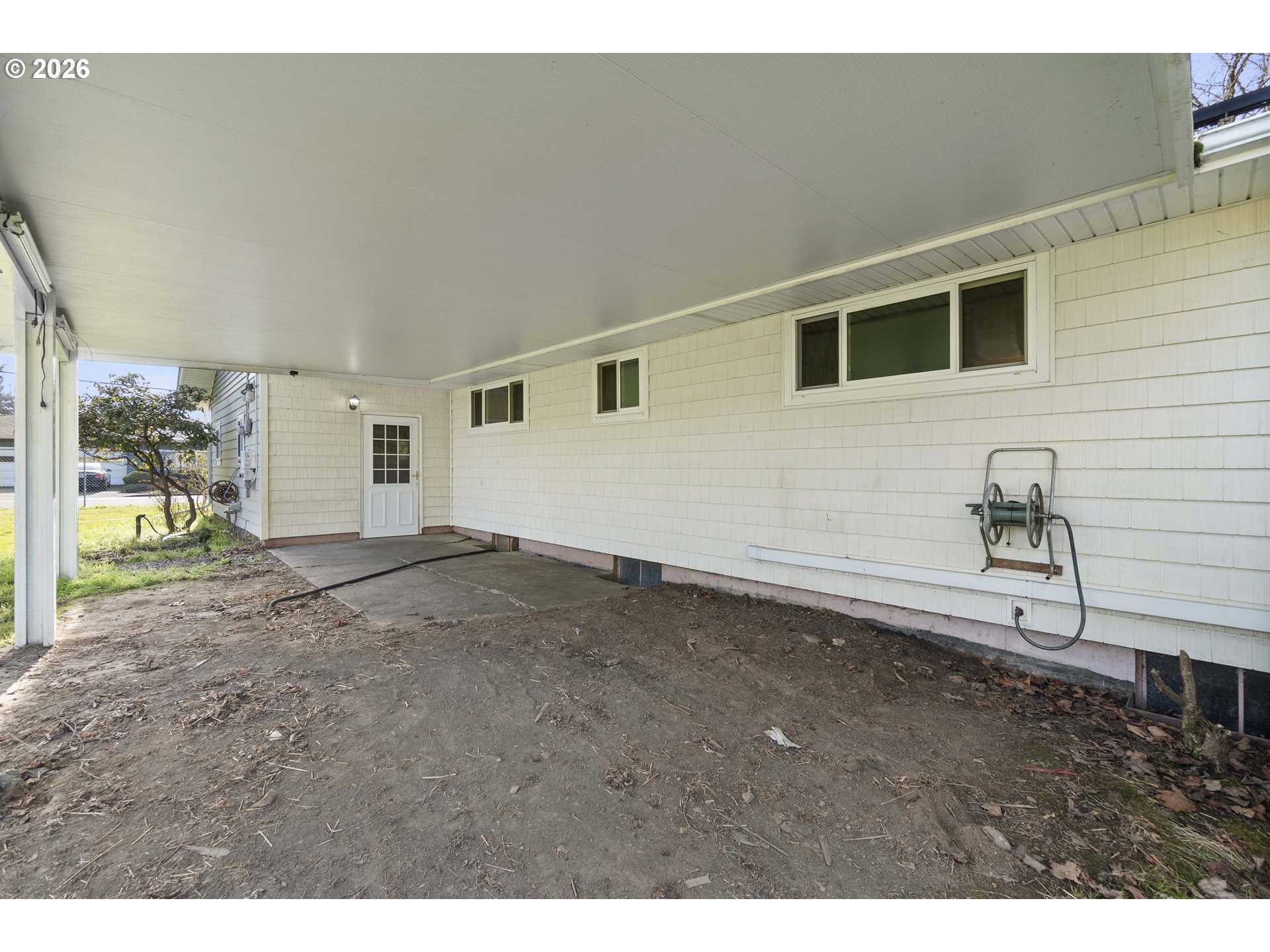 894 Meadowlawn Drive Southeast Salem, OR 97317 - Photo 6 of 48