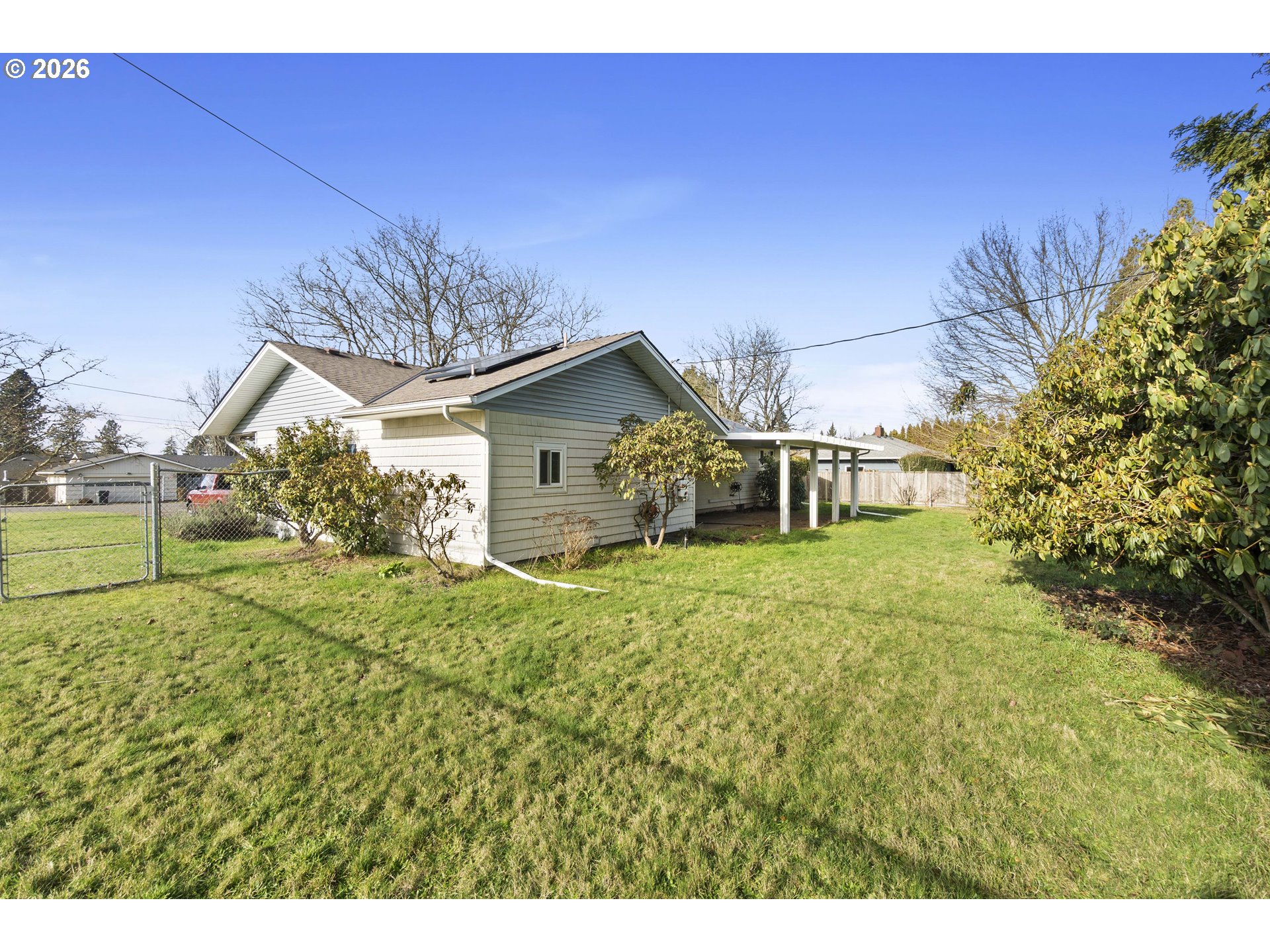 894 Meadowlawn Drive Southeast Salem, OR 97317 - Photo 8 of 48