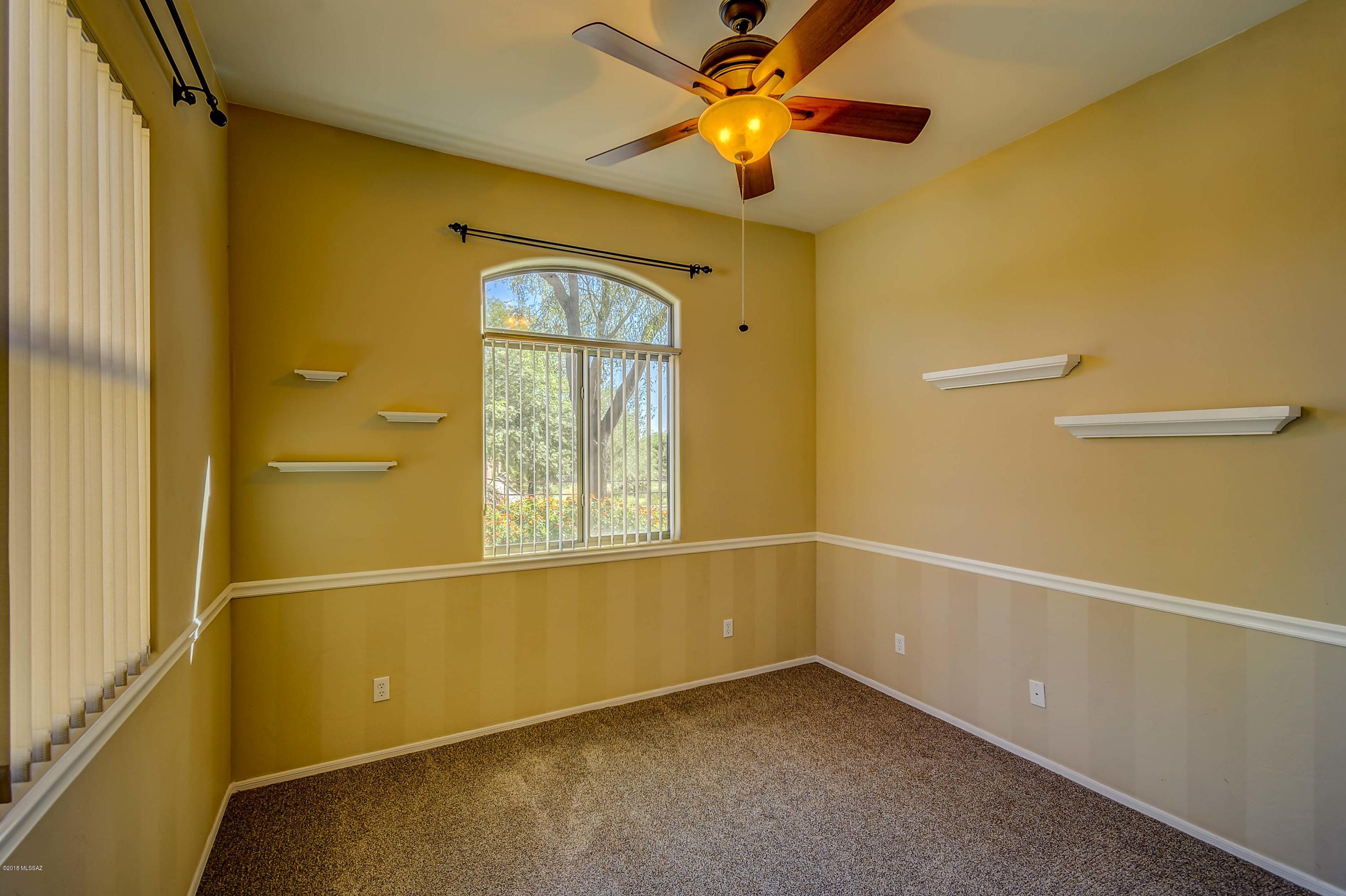 7995 North Rondure Loop Tucson, AZ 85743 - Photo 10 of 29