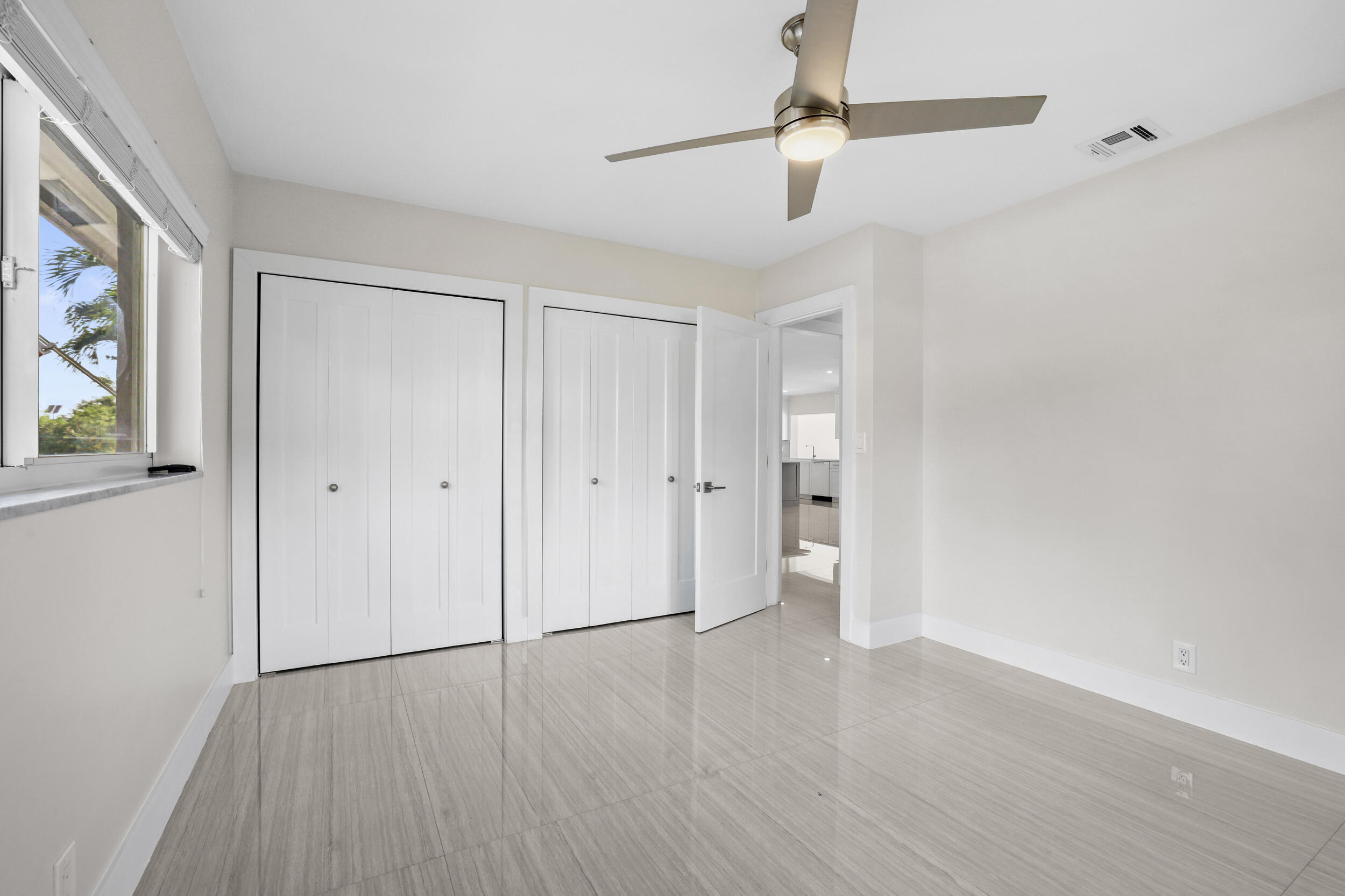 4240 Northeast 22nd Terrace Lighthouse Point, FL 33064 - Photo 18 of 54 19__62_2220