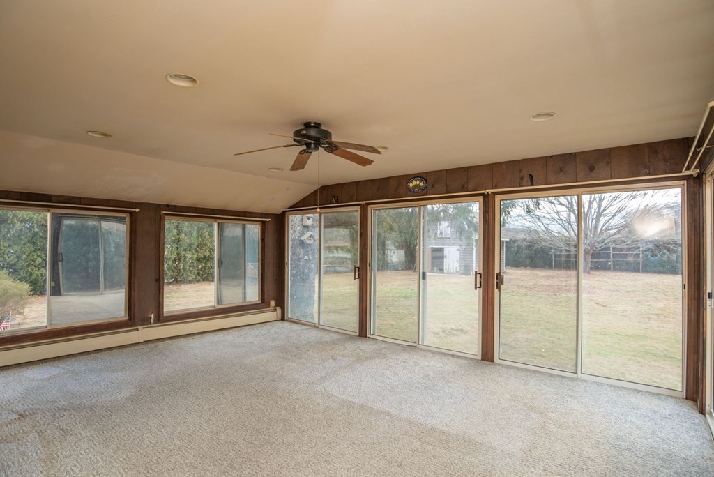 138 Briggs Road Westport, MA 02790 - Photo 9 of 35 Gallery Image 9
