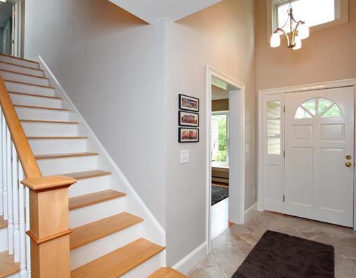 3 Chesterwood Road Cape Elizabeth, ME 04107 - Photo 16 of 25 Other. front hallway