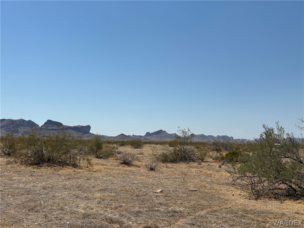 2161 Cowlic Road Golden Valley, AZ 86413 - Photo 4 of 12 a view of lake and mountain