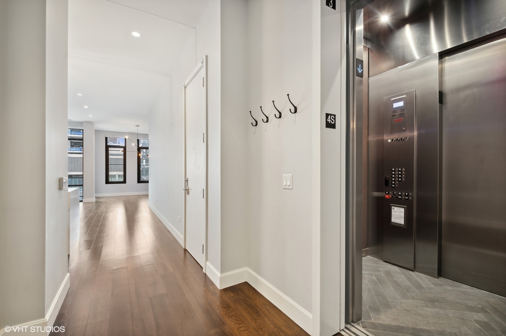 31 North Aberdeen Street, Unit 4S Chicago, IL 60607 - Photo 2 of 22