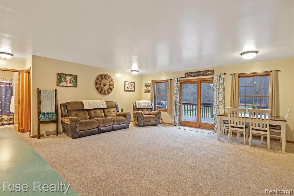 6473 Sheridan Road Saginaw, MI 48601 - Photo 8 of 42 Gallery Image 8