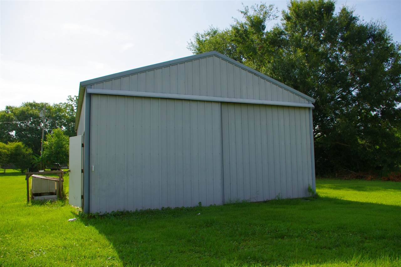 20828 County Road 12 Foley, AL 36535 - Photo 10 of 16 BARN