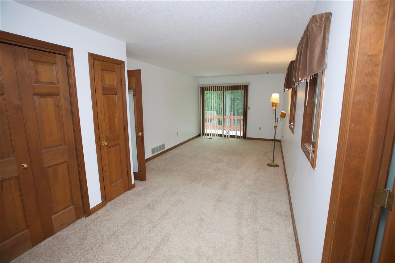 53 Lawrence Road Merrimack, NH 03054 - Photo 13 of 32
