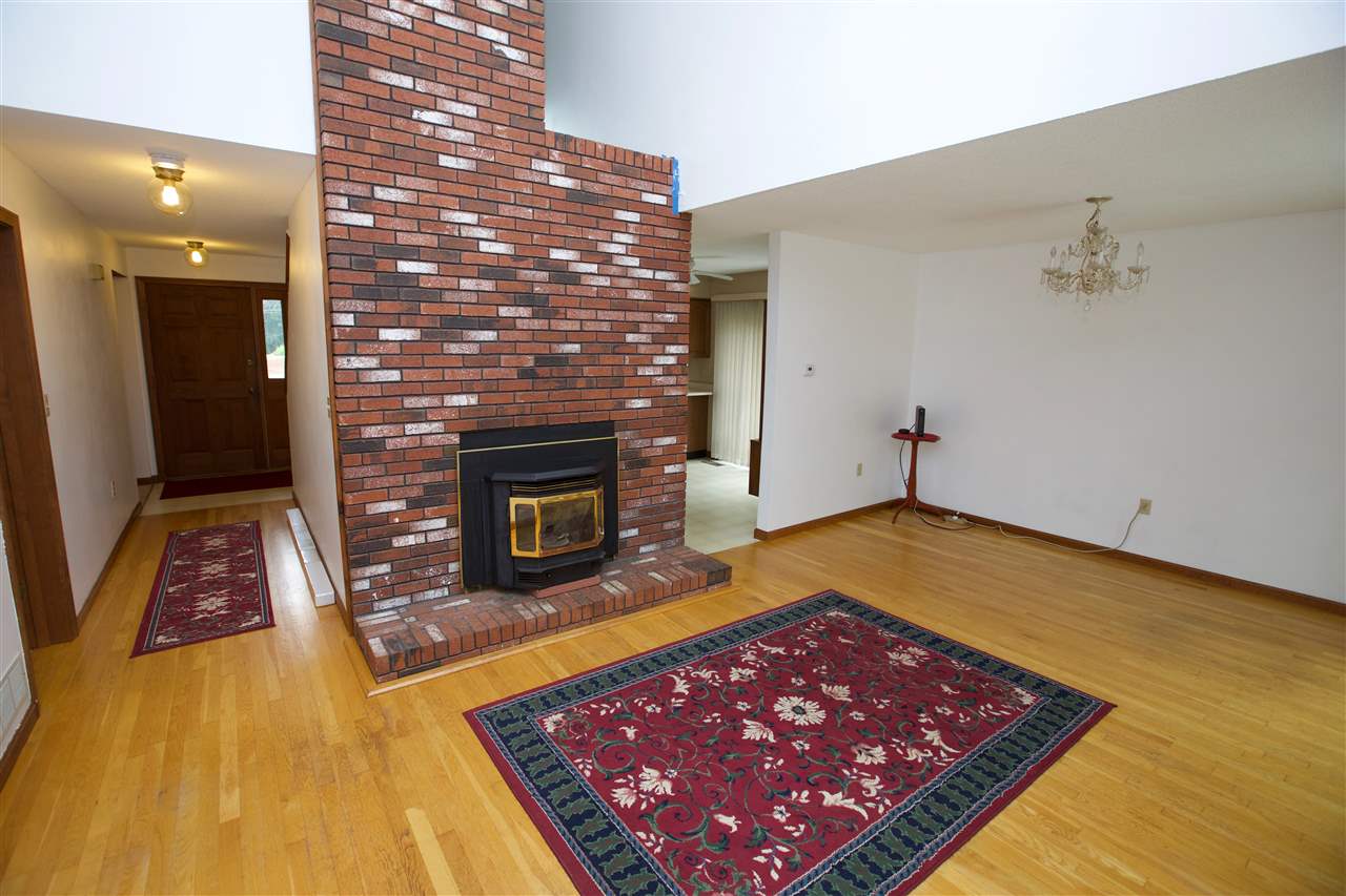 53 Lawrence Road Merrimack, NH 03054 - Photo 17 of 32