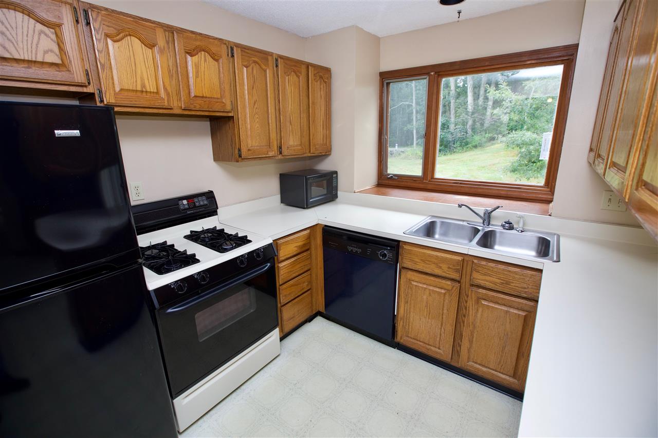 53 Lawrence Road Merrimack, NH 03054 - Photo 19 of 32