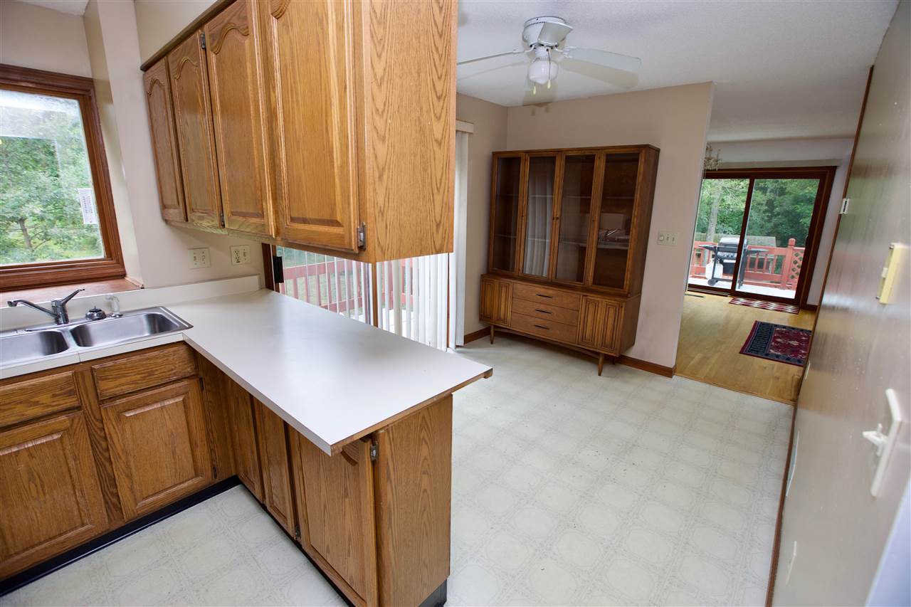 53 Lawrence Road Merrimack, NH 03054 - Photo 21 of 32