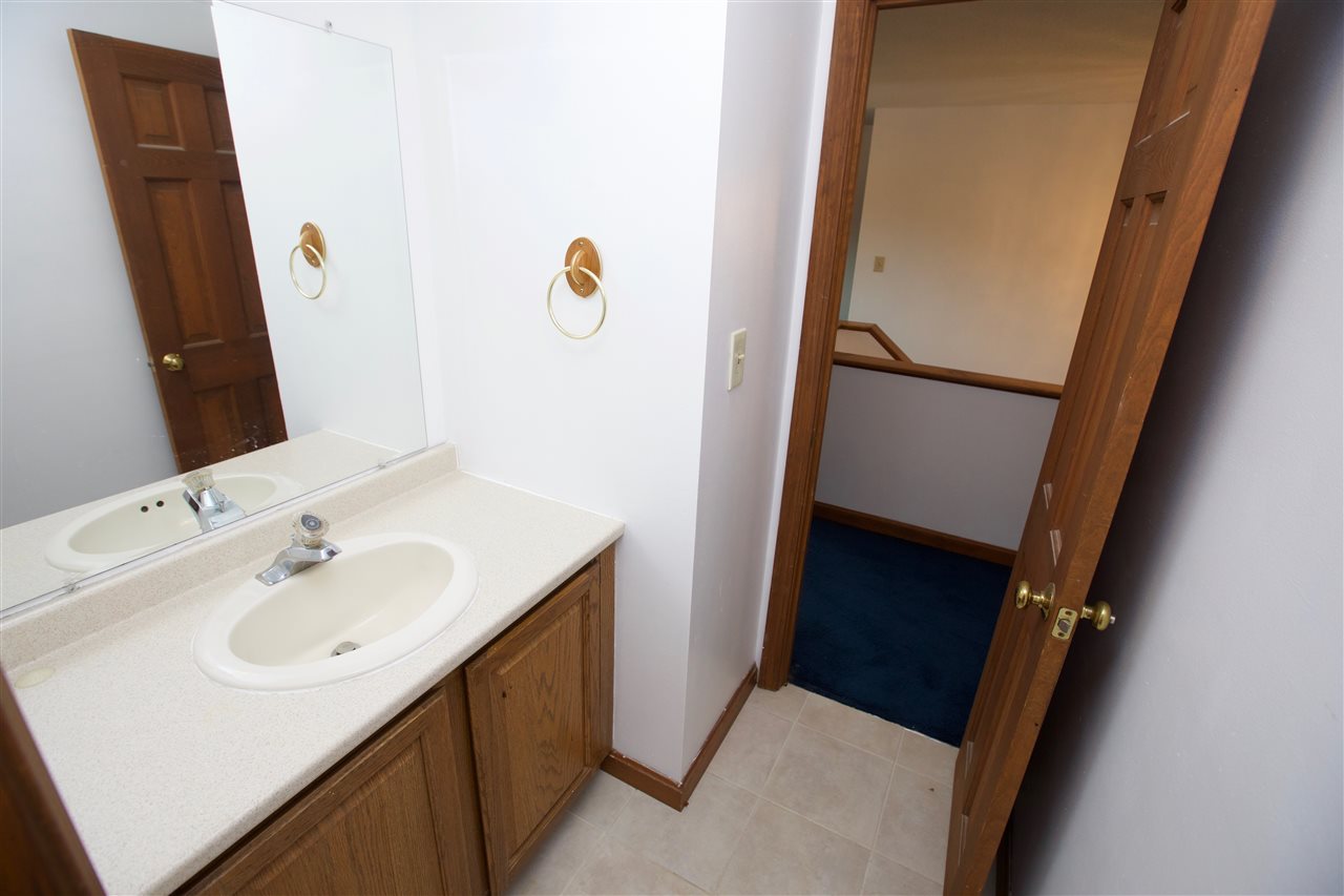 53 Lawrence Road Merrimack, NH 03054 - Photo 25 of 32