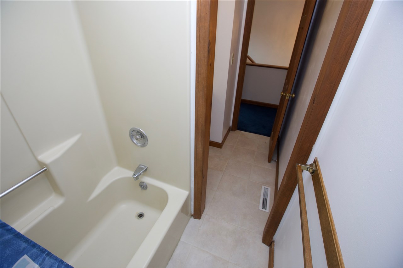 53 Lawrence Road Merrimack, NH 03054 - Photo 26 of 32
