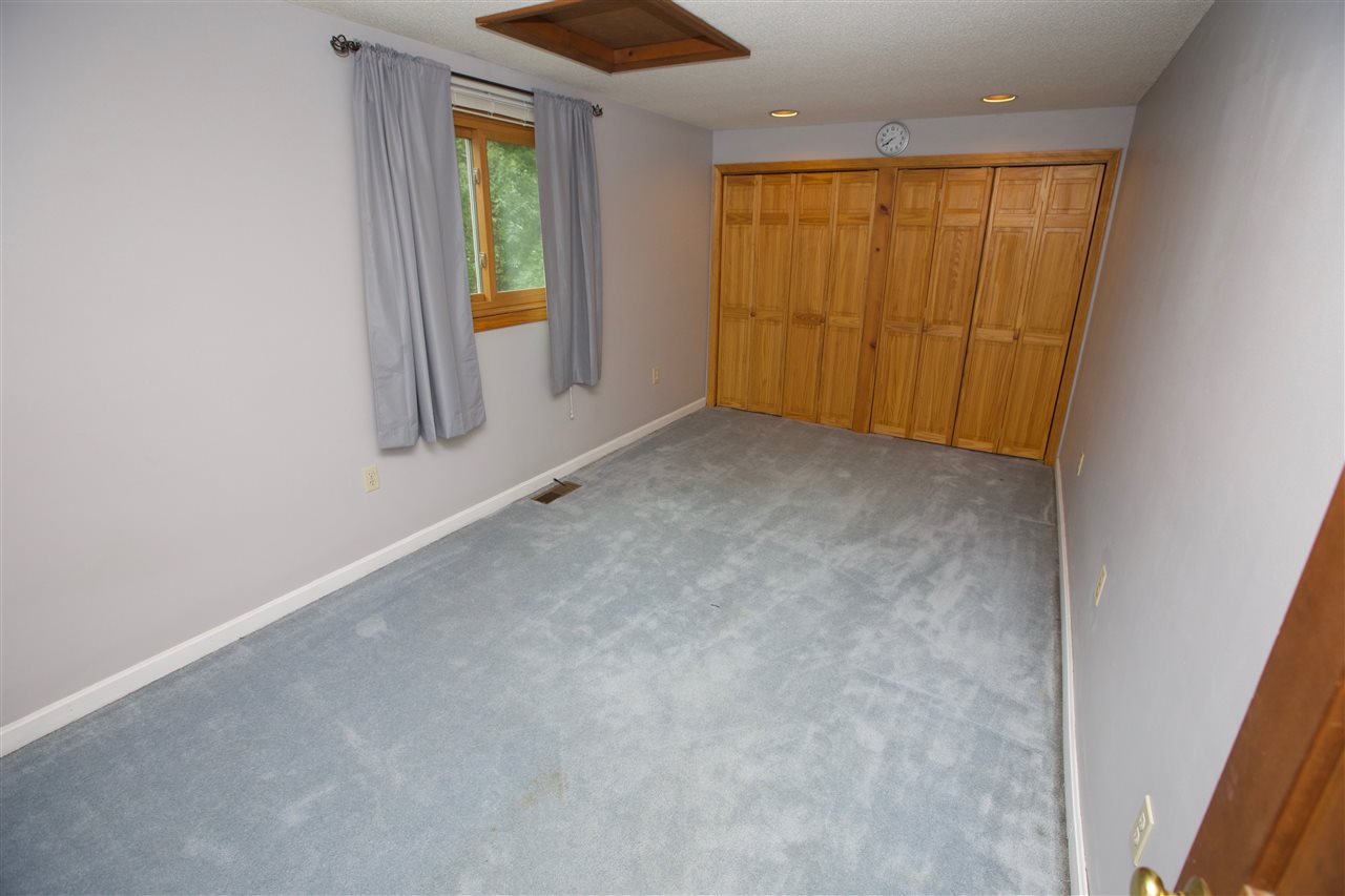 53 Lawrence Road Merrimack, NH 03054 - Photo 27 of 32