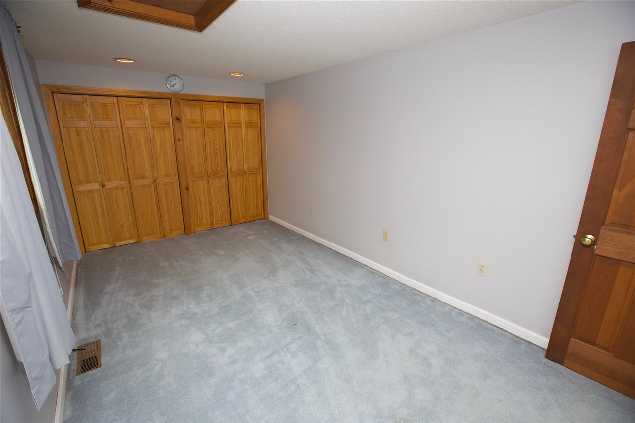 53 Lawrence Road Merrimack, NH 03054 - Photo 28 of 32