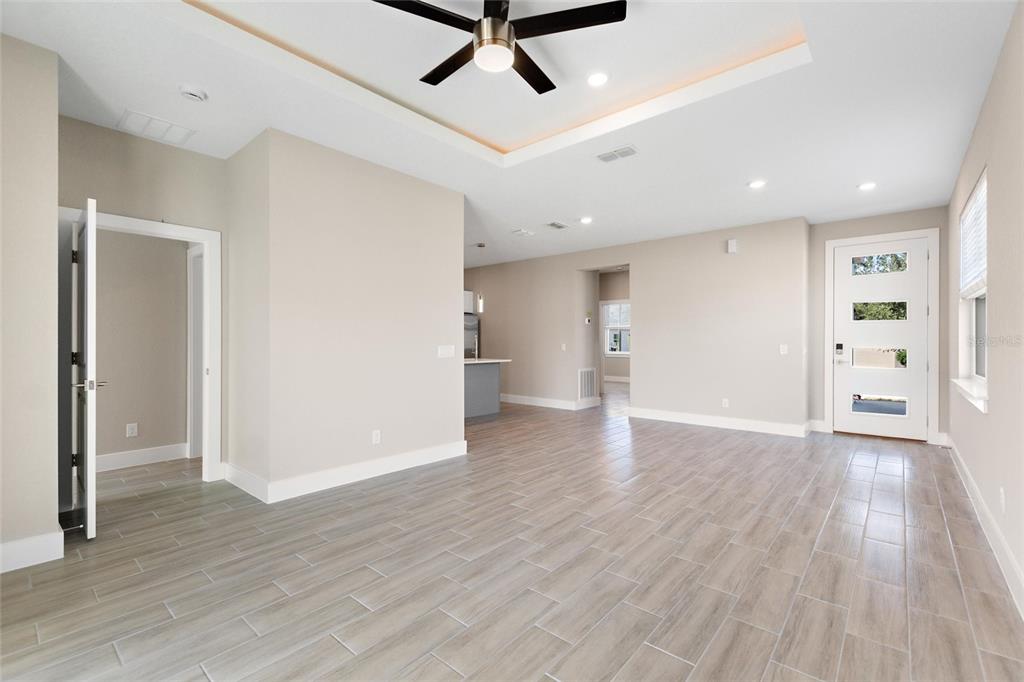 705 Fraser Court Kissimmee, FL 34759 - Photo 7 of 29